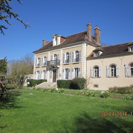 Bed and Breakfast Domaine De Sainte Anne Venoy Экстерьер фото